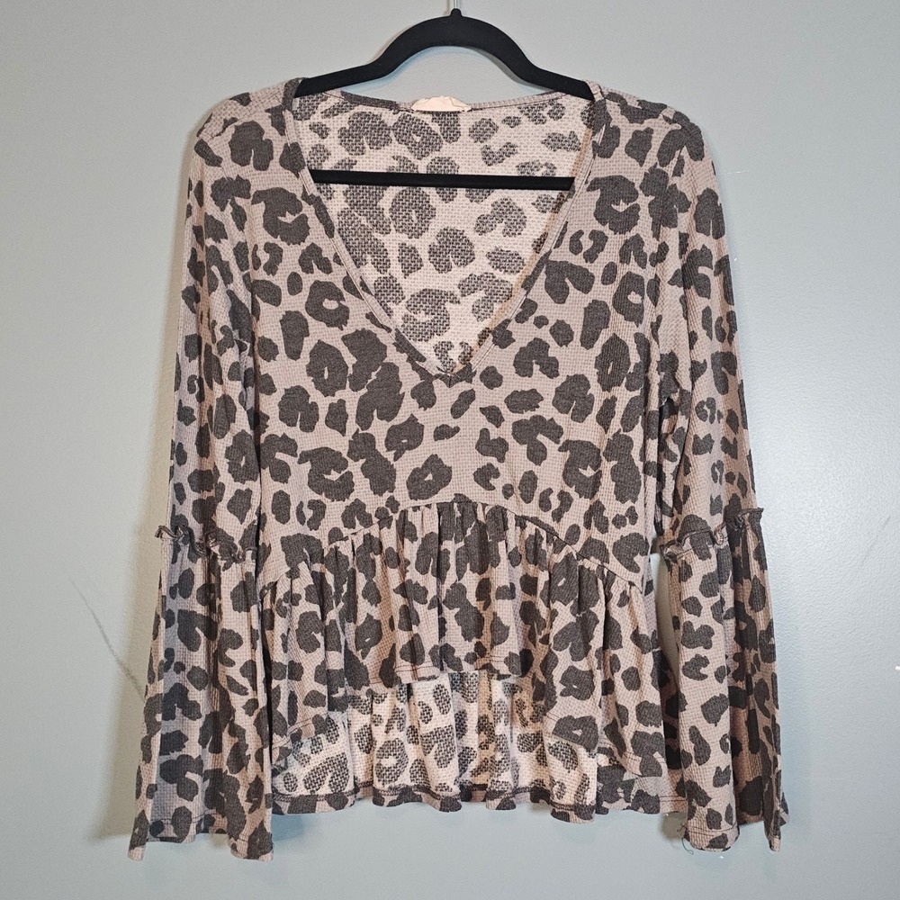 Altard State Leopard Print Waffle Knit Babydoll Top Bell Sleeve V-Neck M